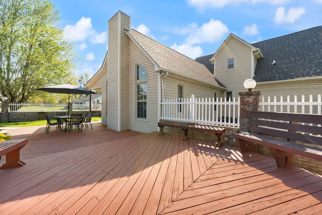 230 Royal Drive London KY 40744