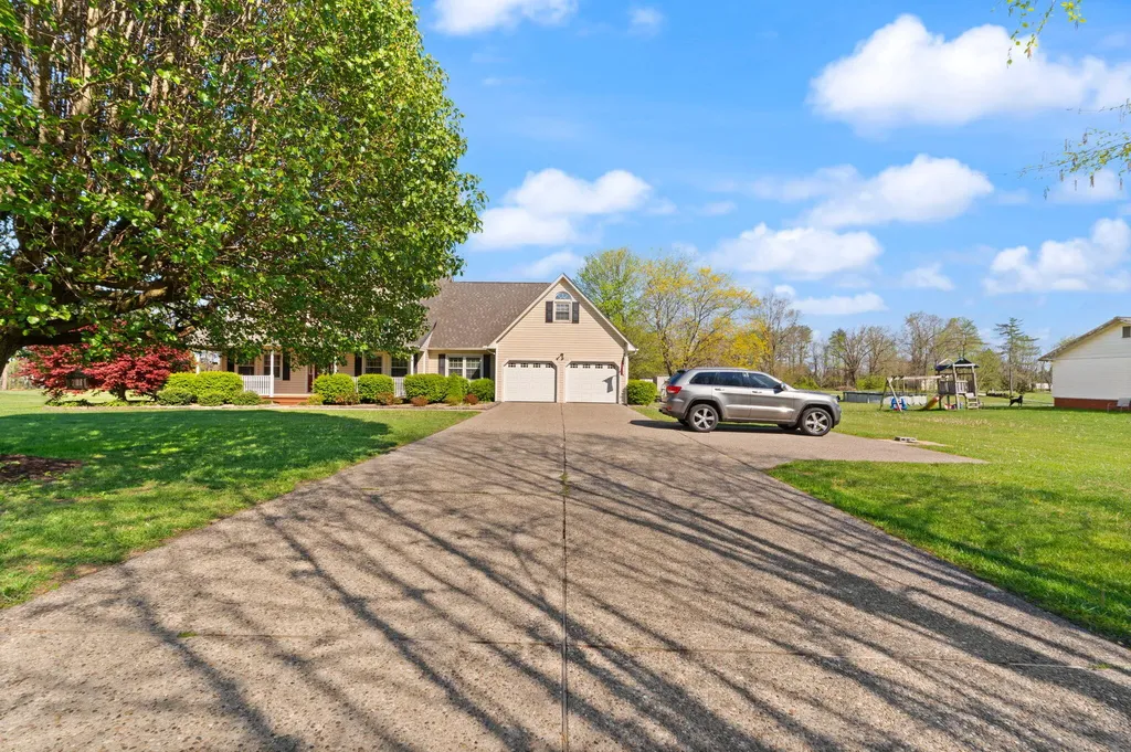 230 Royal Drive London KY 40744