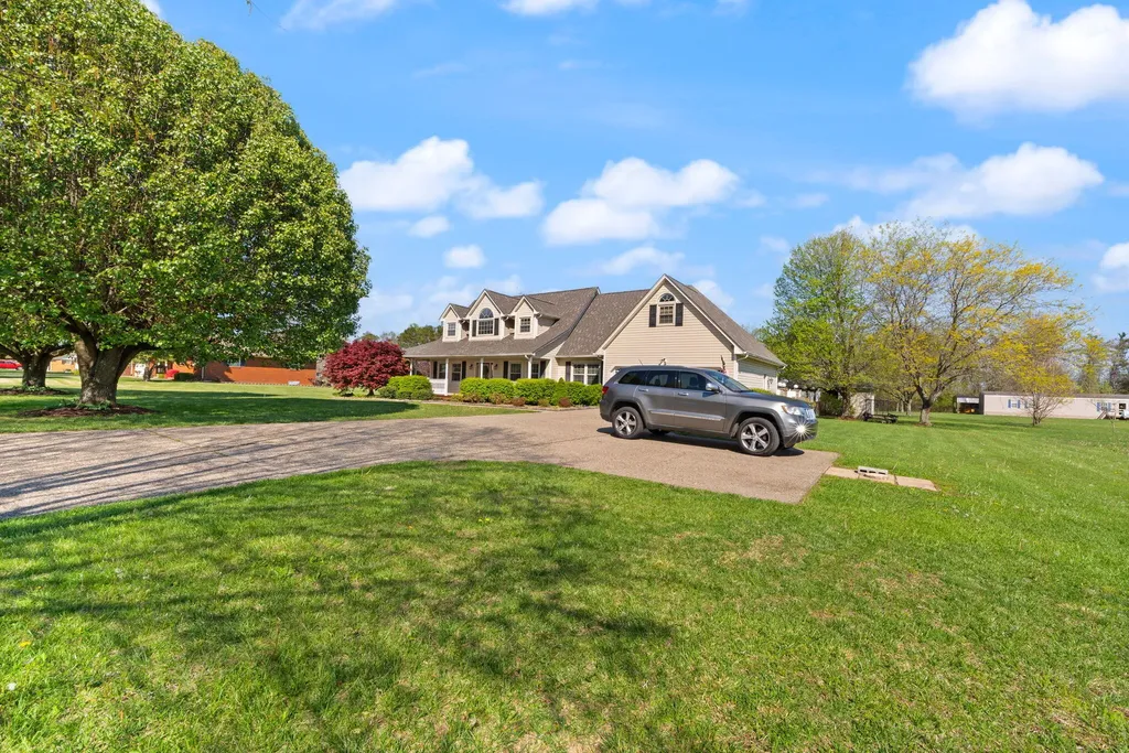 230 Royal Drive London KY 40744