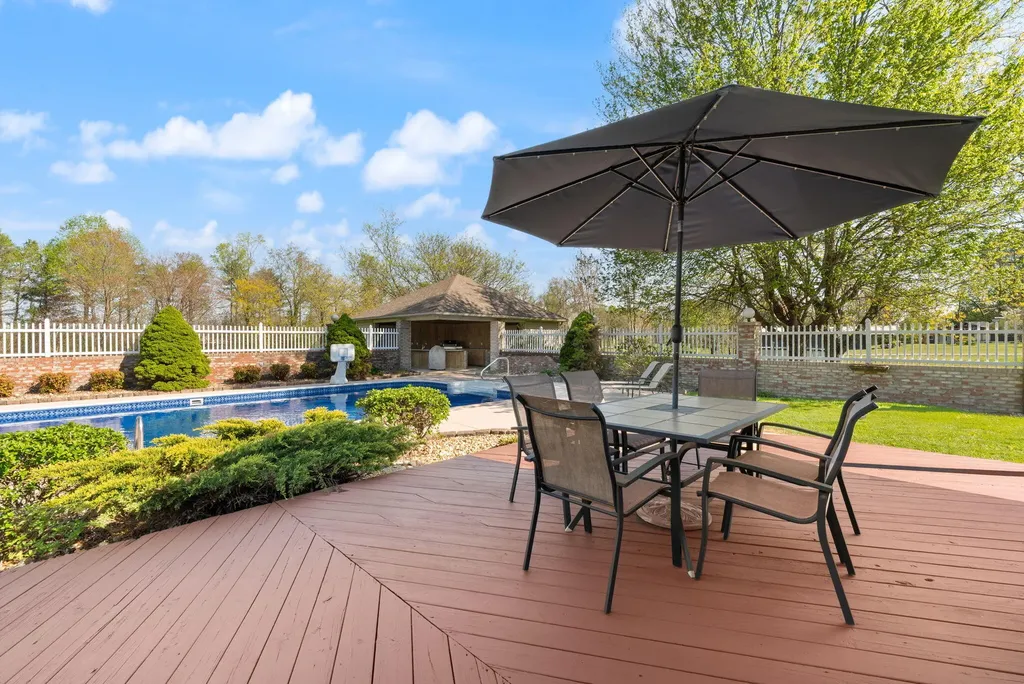 230 Royal Drive London KY 40744