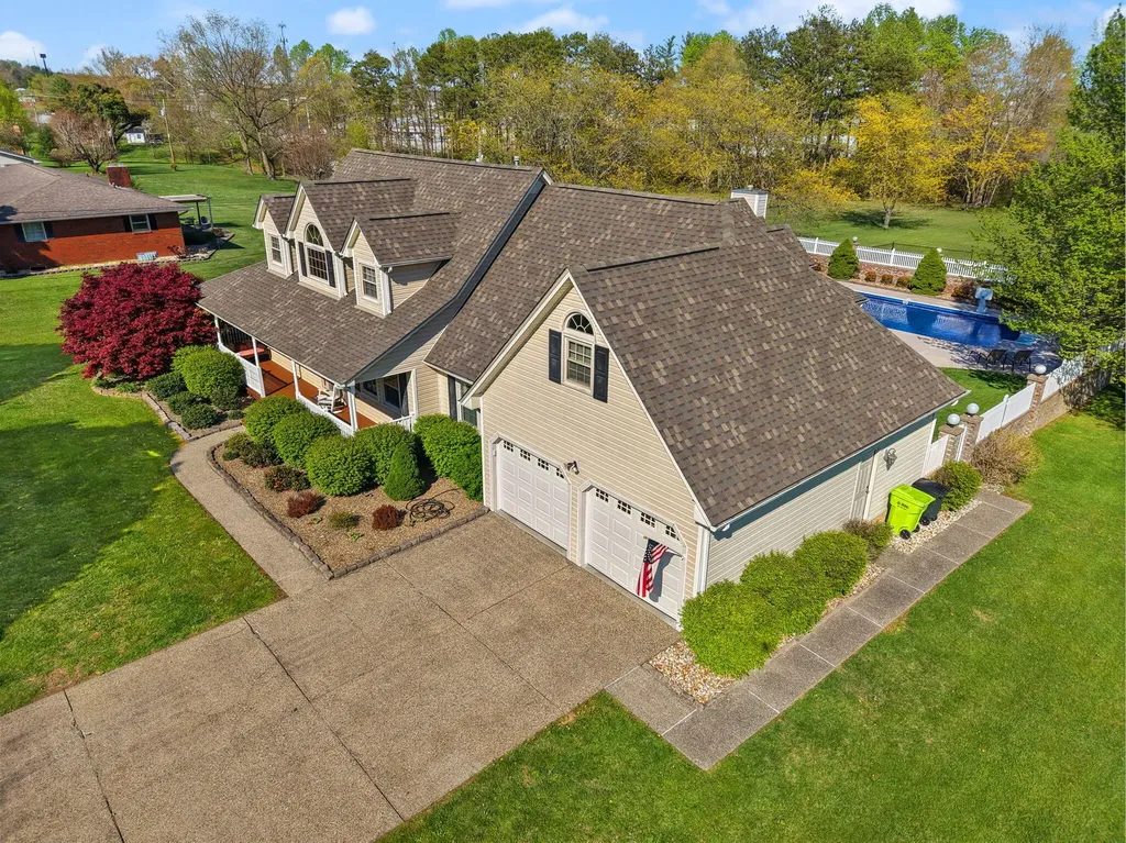 230 Royal Drive London KY 40744