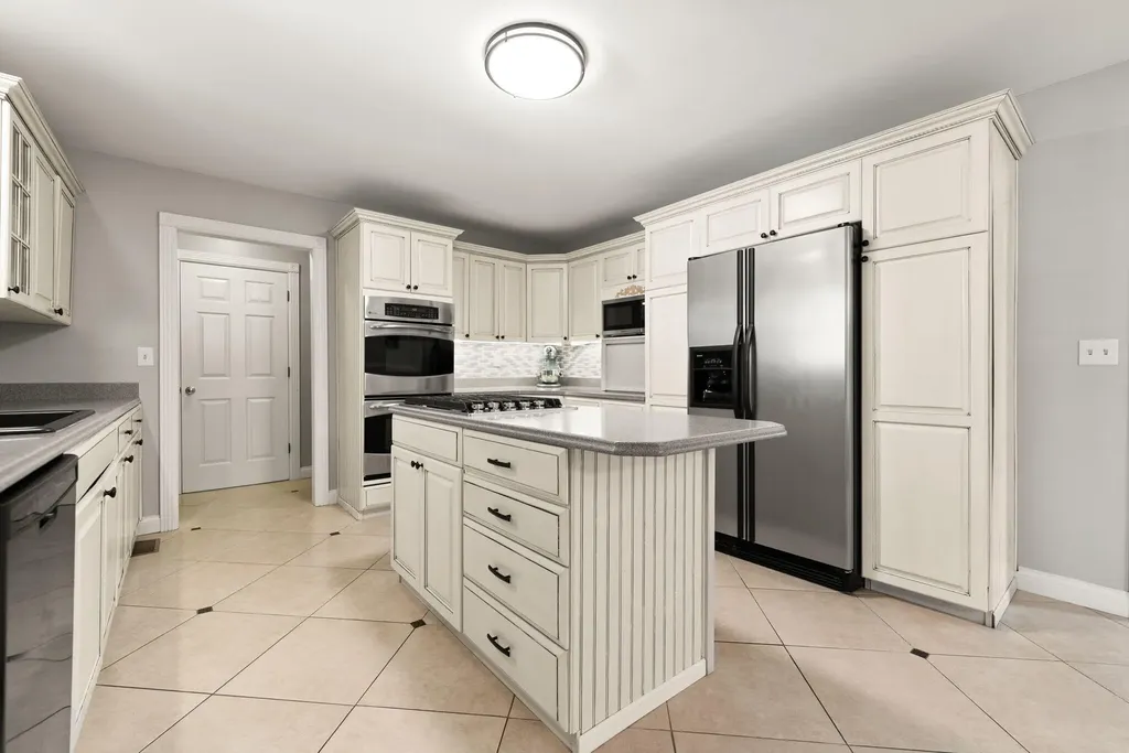 230 Royal Drive London KY 40744