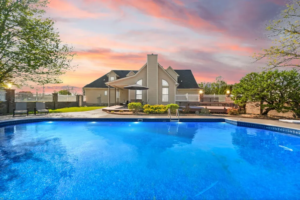 230 Royal Drive London KY 40744