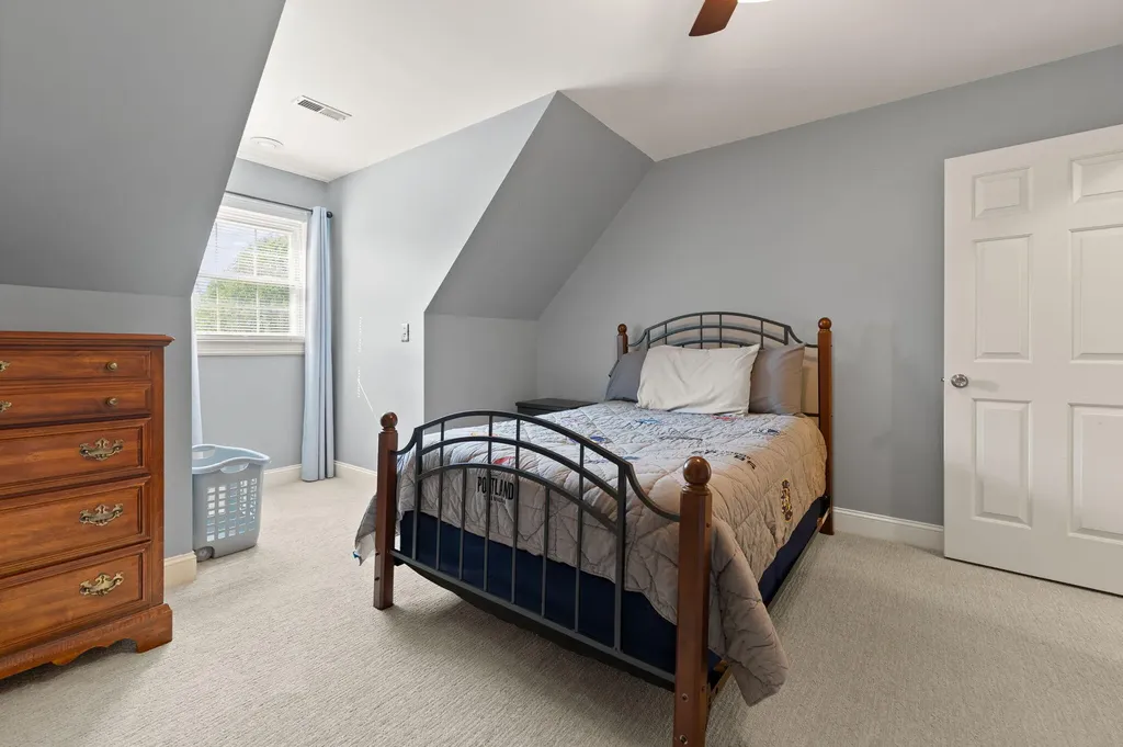 230 Royal Drive London KY 40744