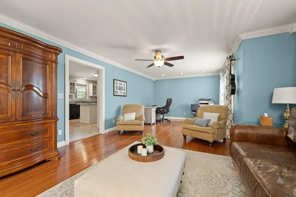 230 Royal Drive London KY 40744