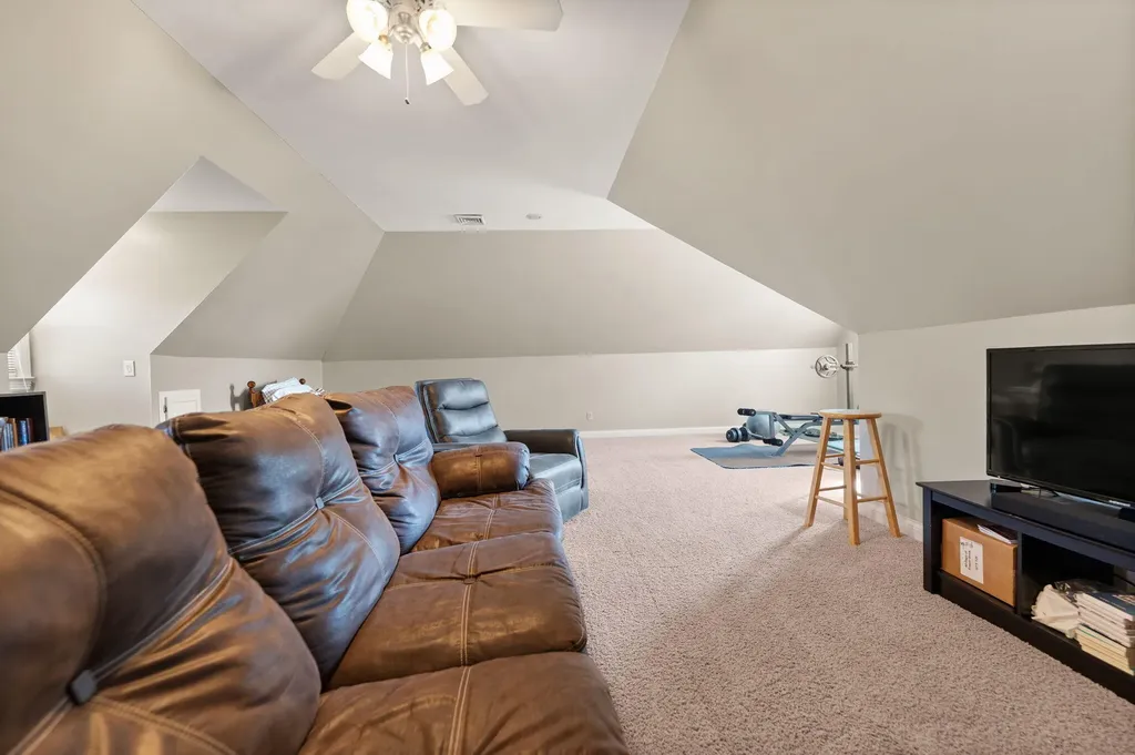230 Royal Drive London KY 40744
