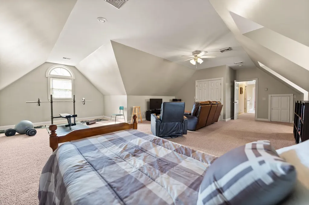 230 Royal Drive London KY 40744