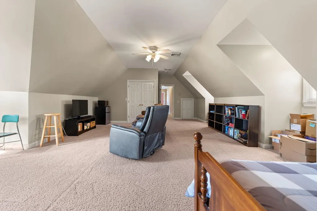 230 Royal Drive London KY 40744