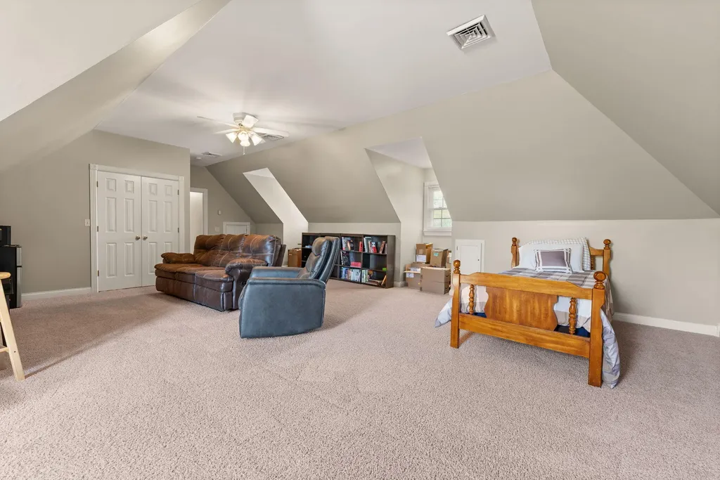 230 Royal Drive London KY 40744