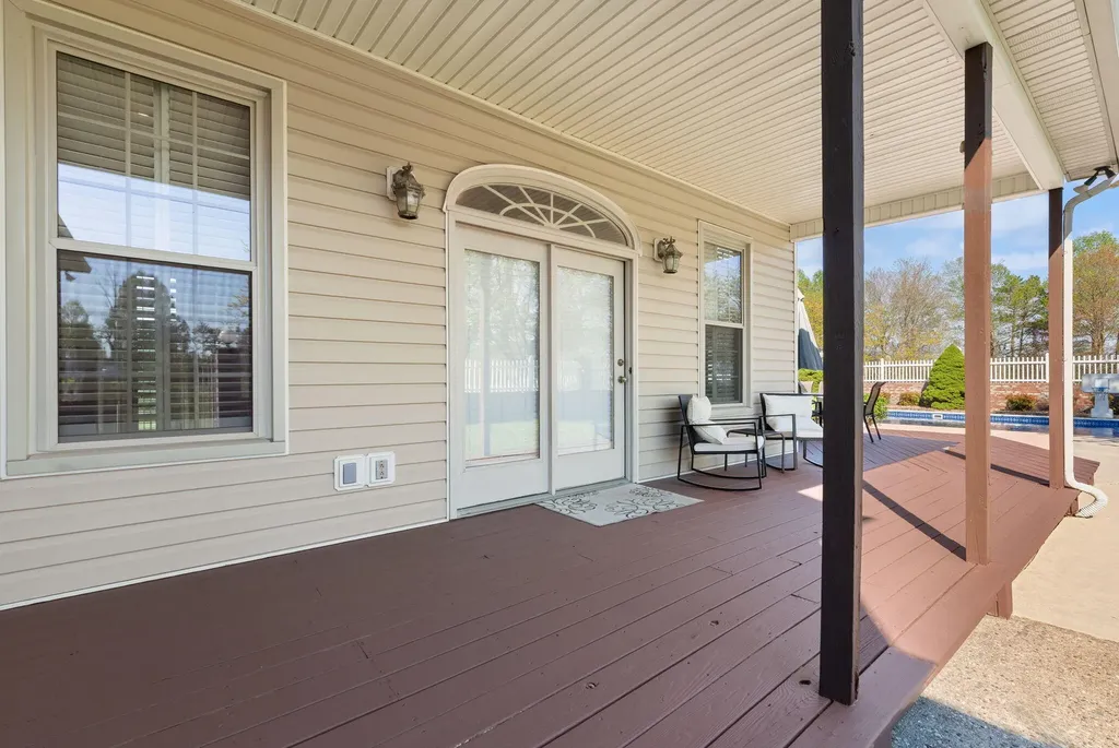 230 Royal Drive London KY 40744