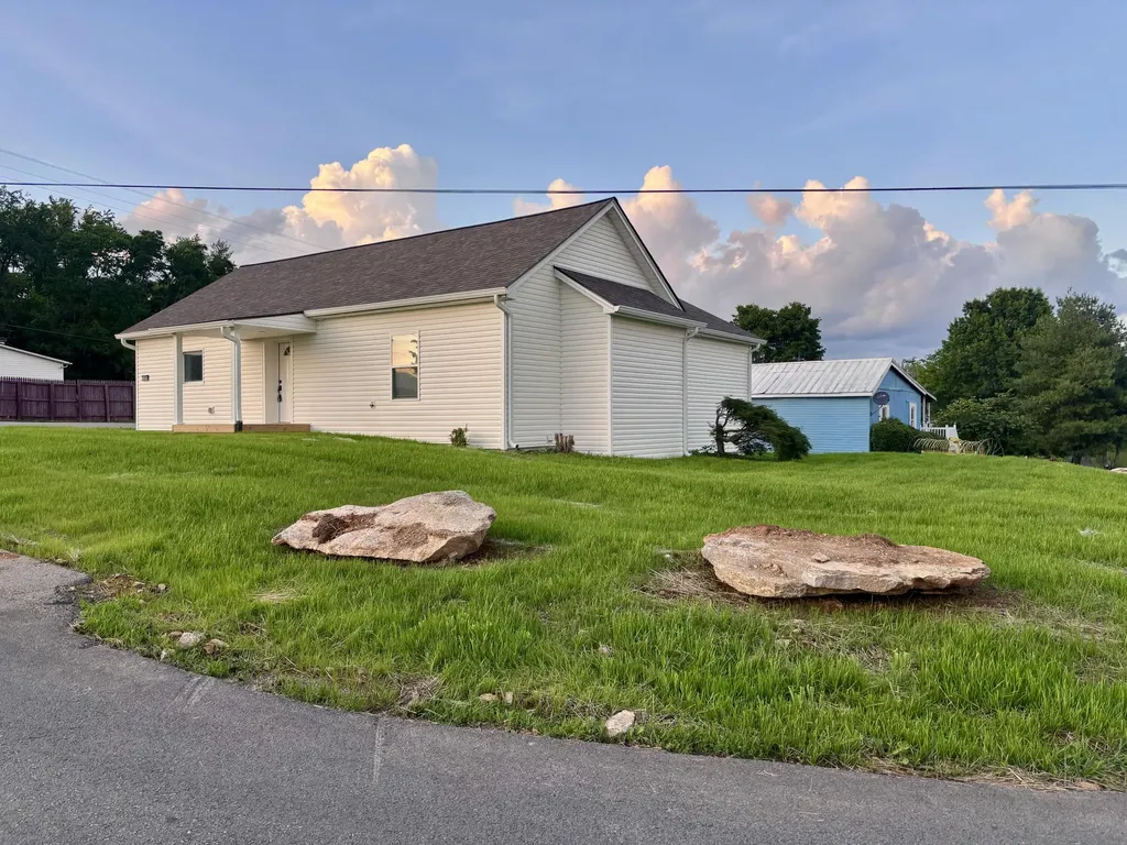 1000 Cleveland Ford Road Nicholasville KY 40356