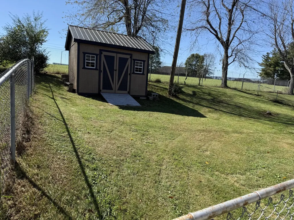 45 Sandy Lane London KY 40744