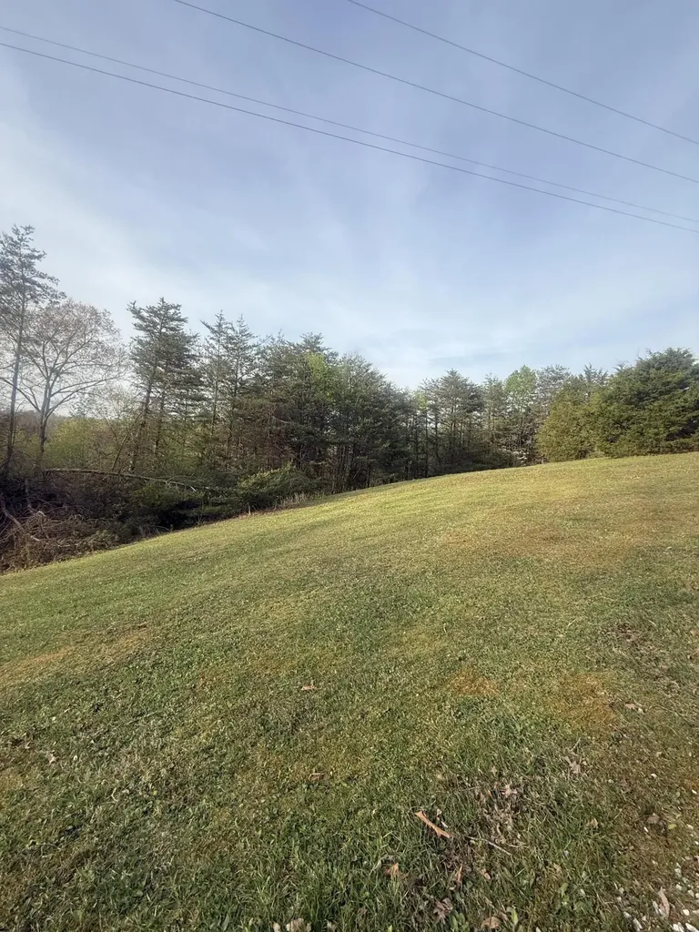 1926 Greenbriar Road Monticello KY 42633