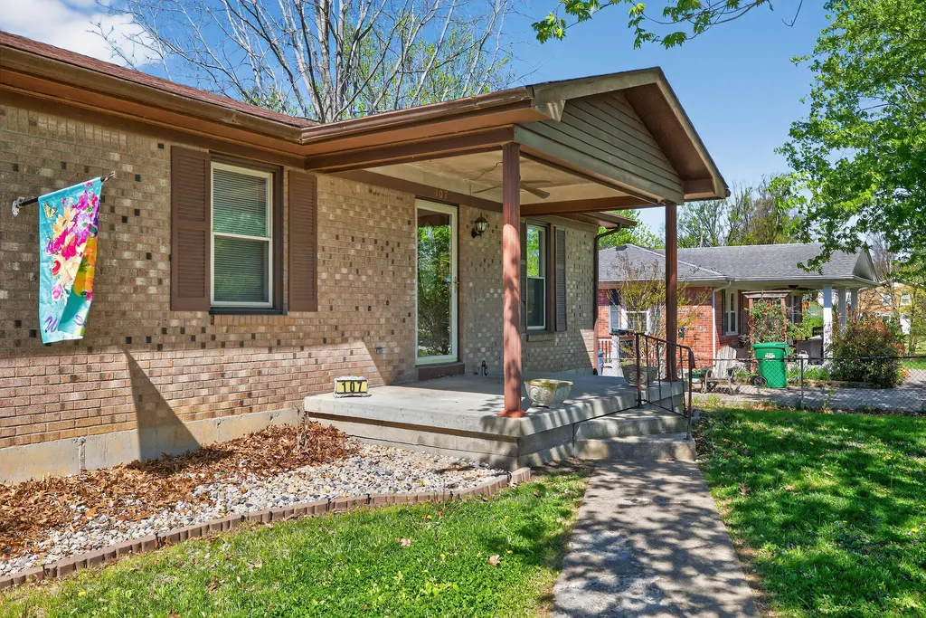 107 Cardinal Drive Lawrenceburg KY 40342