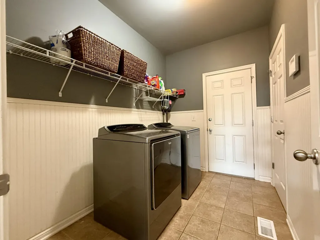 1217 Angus Trail Lexington KY 40509