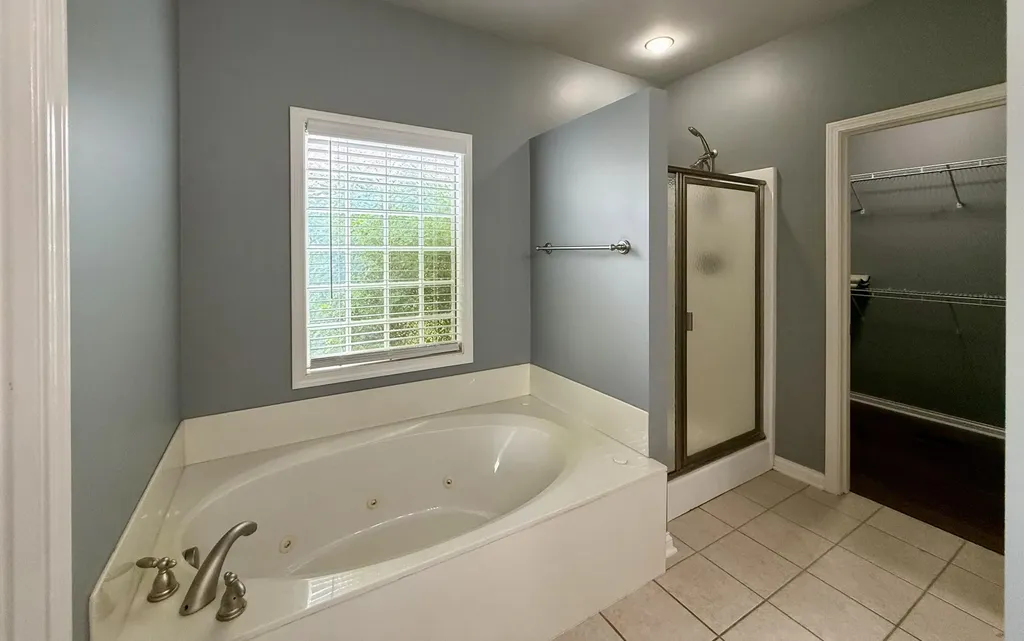 1217 Angus Trail Lexington KY 40509