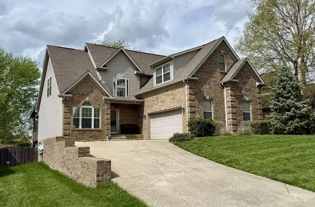 1217 Angus Trail Lexington KY 40509