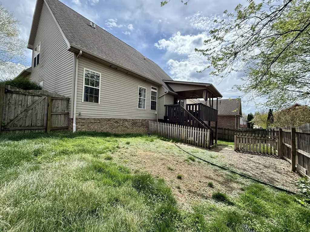 1217 Angus Trail Lexington KY 40509