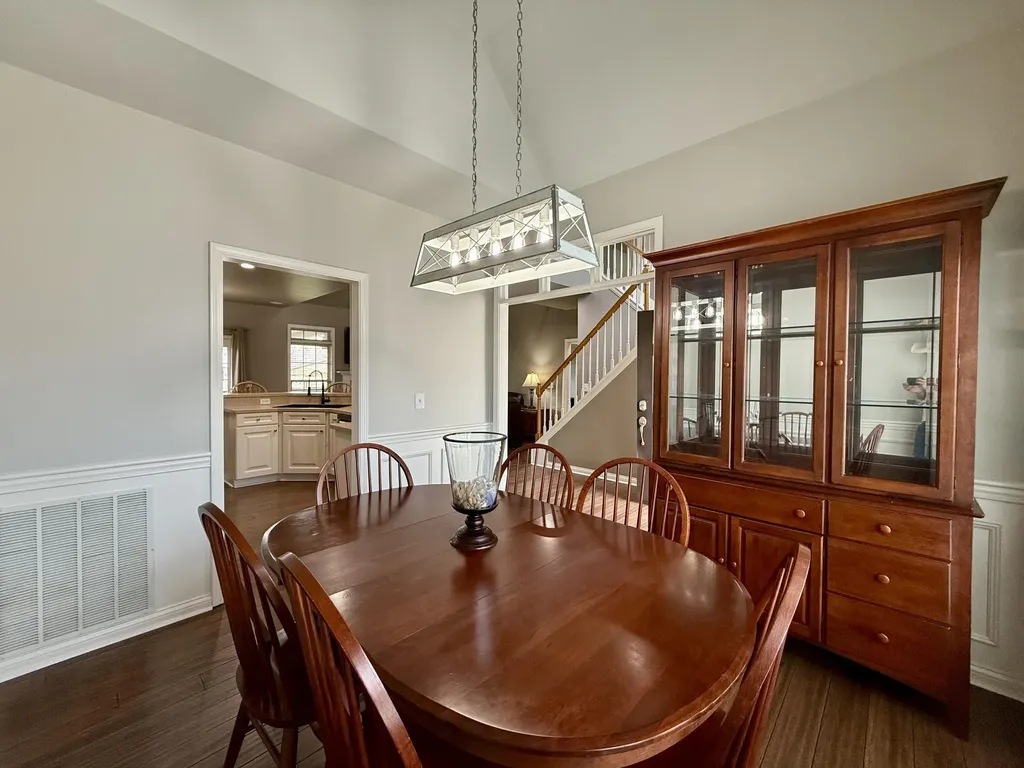 1217 Angus Trail Lexington KY 40509