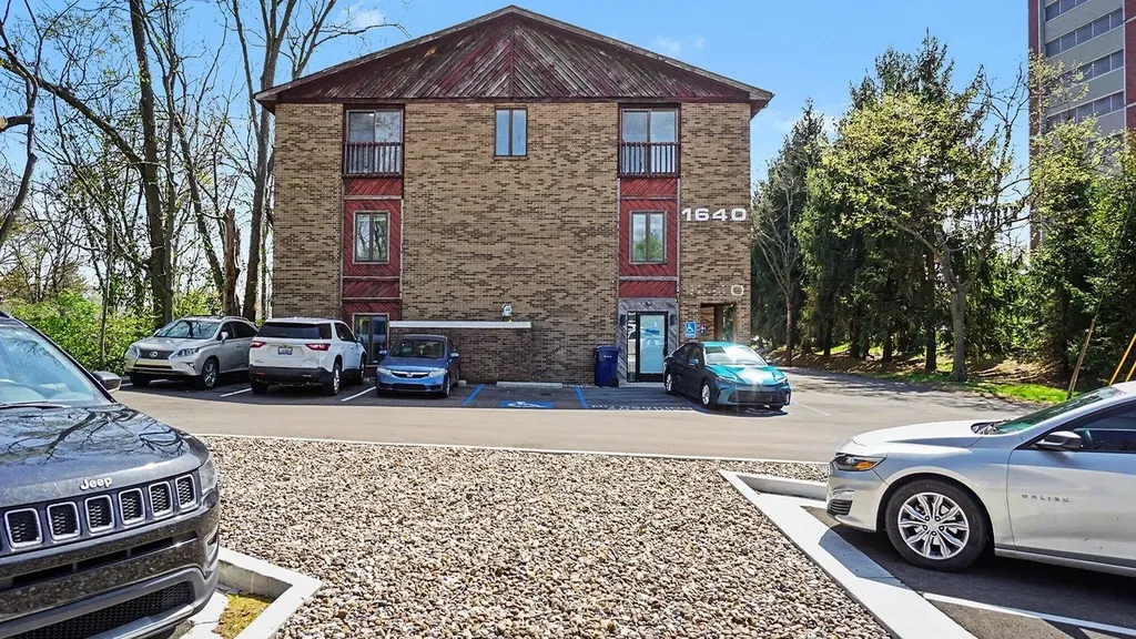 1640 Nicholasville Road Lexington KY 40503