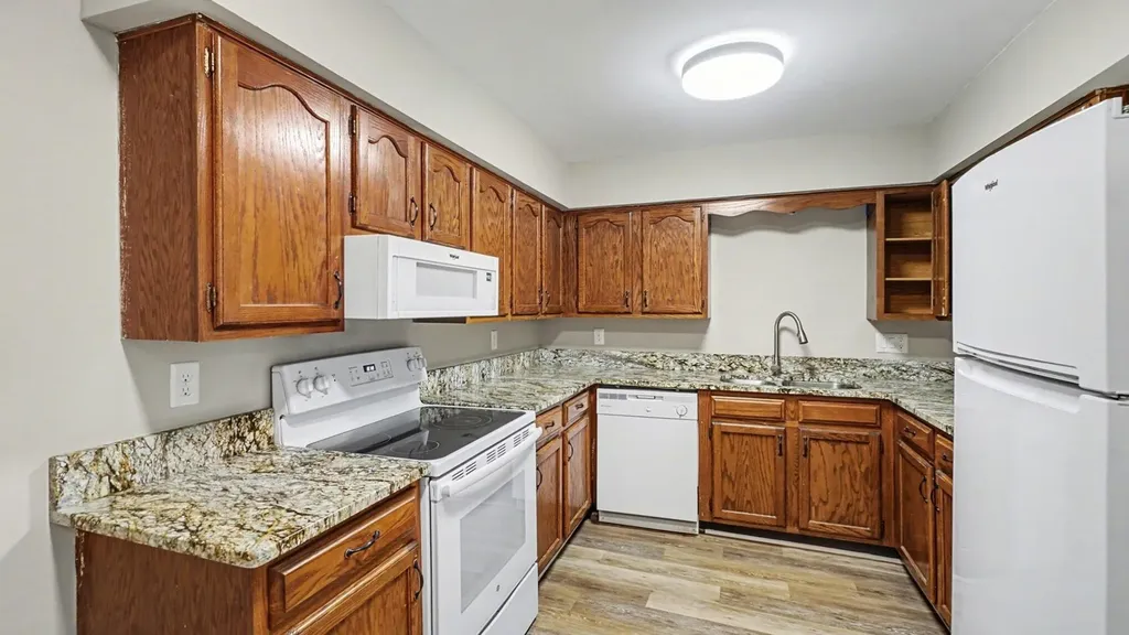 1640 Nicholasville Road Lexington KY 40503