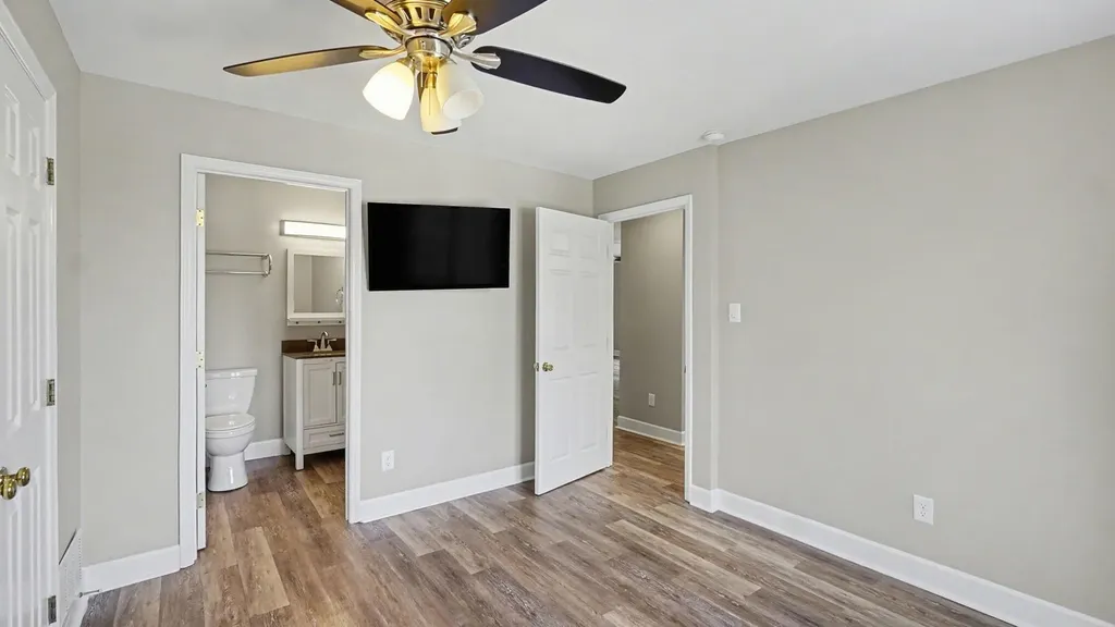 1640 Nicholasville Road Lexington KY 40503