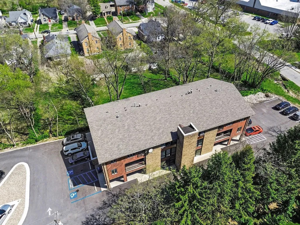 1640 Nicholasville Road Lexington KY 40503