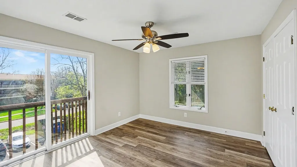 1640 Nicholasville Road Lexington KY 40503