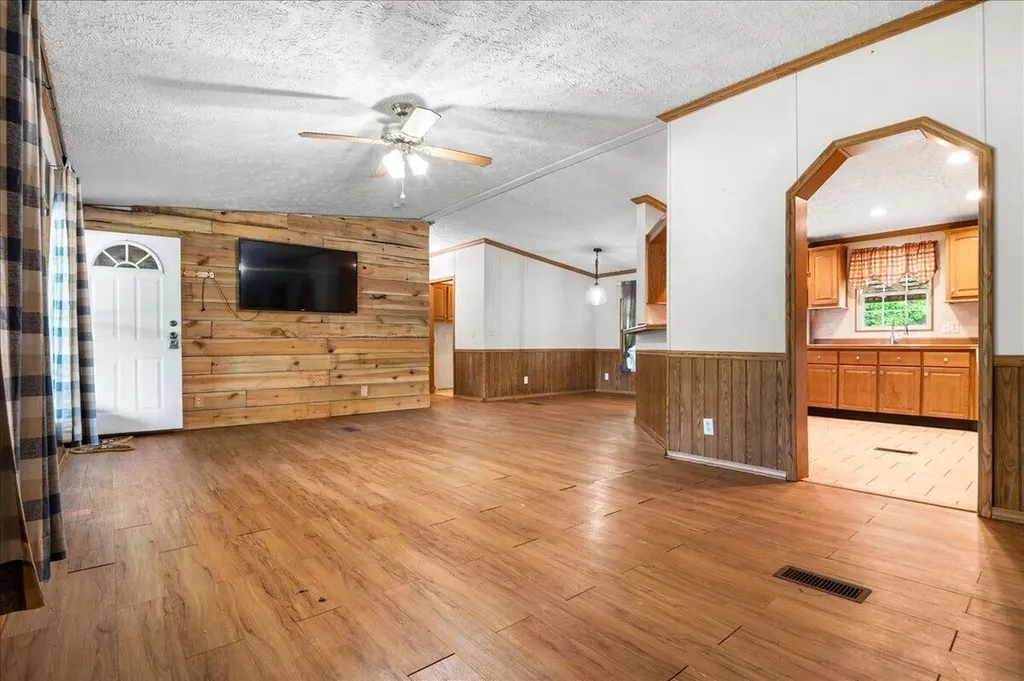 598 Skaggs Branch Road Williamsburg KY 40769