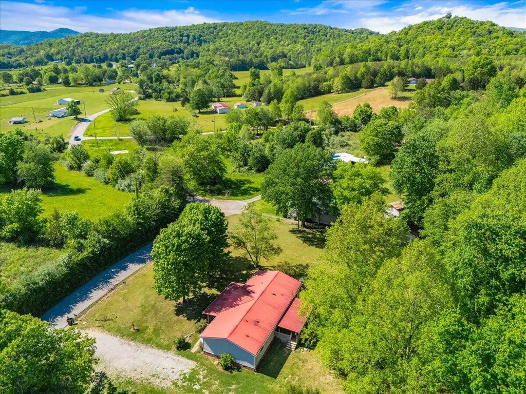 598 Skaggs Branch Road Williamsburg KY 40769