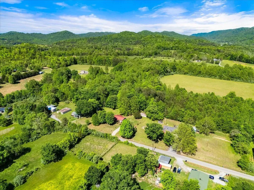 598 Skaggs Branch Road Williamsburg KY 40769
