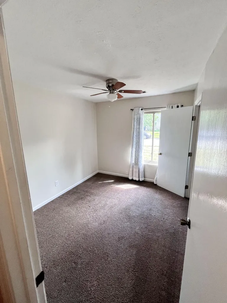1553 Flora Glen Way Lexington KY 40515