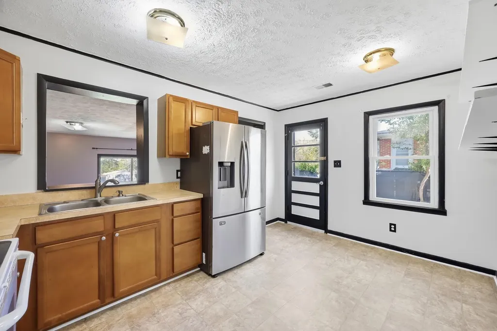 329 Mulberry Drive Lexington KY 40509