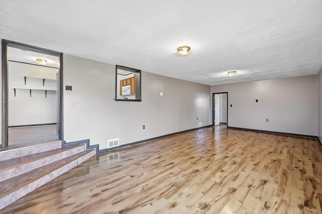 329 Mulberry Drive Lexington KY 40509
