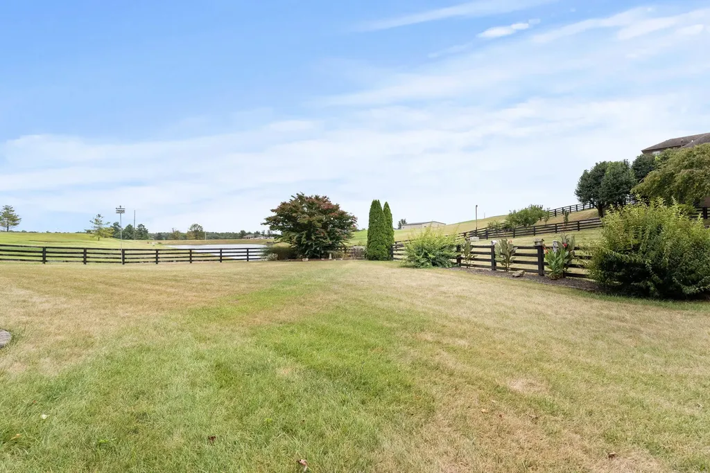 117 Lake Point Drive Richmond KY 40475
