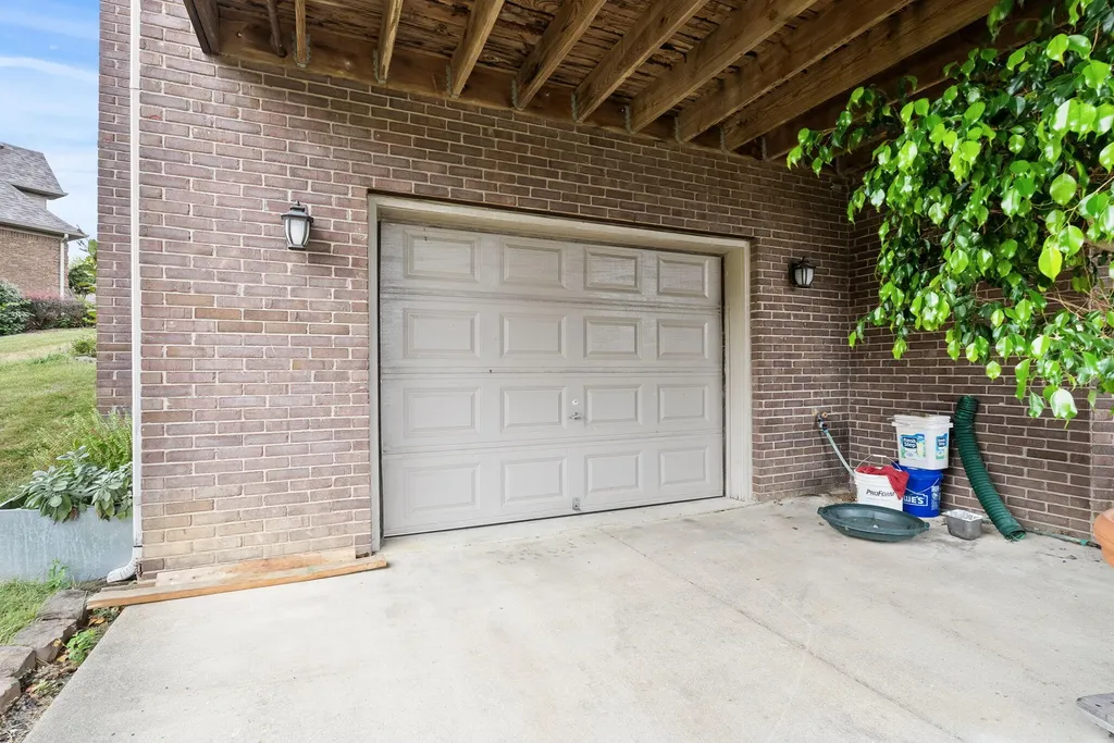 117 Lake Point Drive Richmond KY 40475