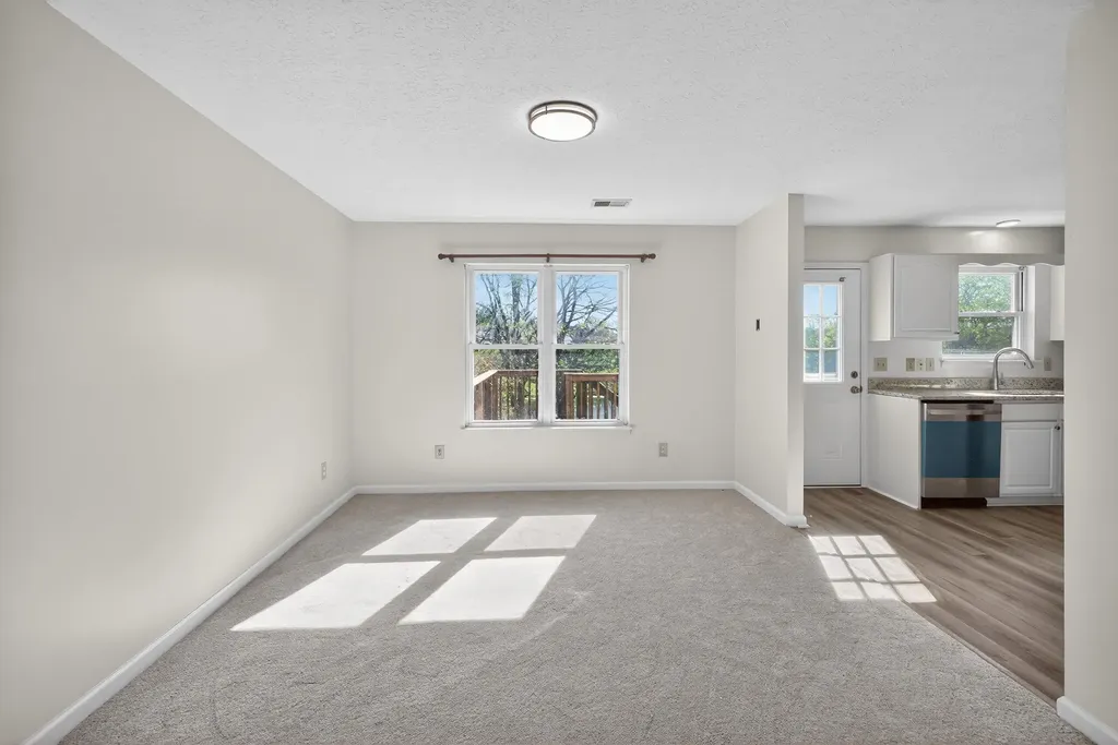 364 Village Drive Frankfort KY 40601