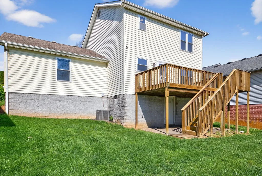364 Village Drive Frankfort KY 40601