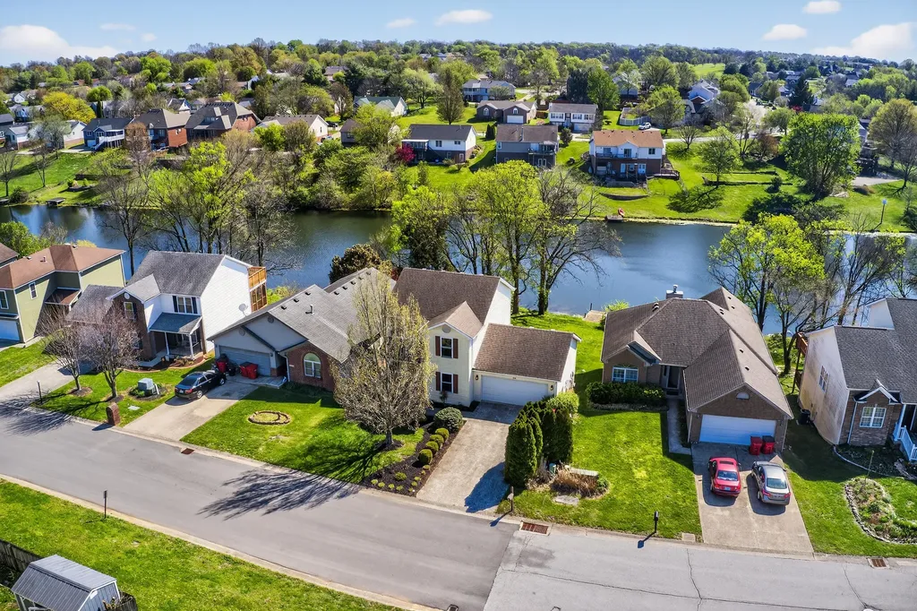 364 Village Drive Frankfort KY 40601