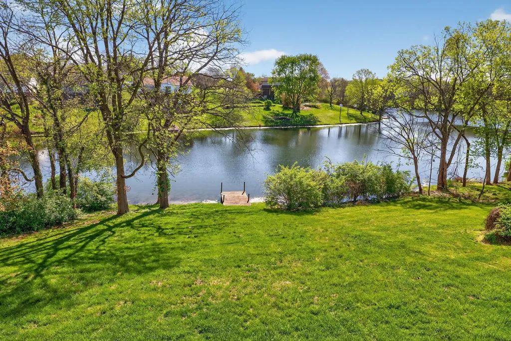 364 Village Drive Frankfort KY 40601