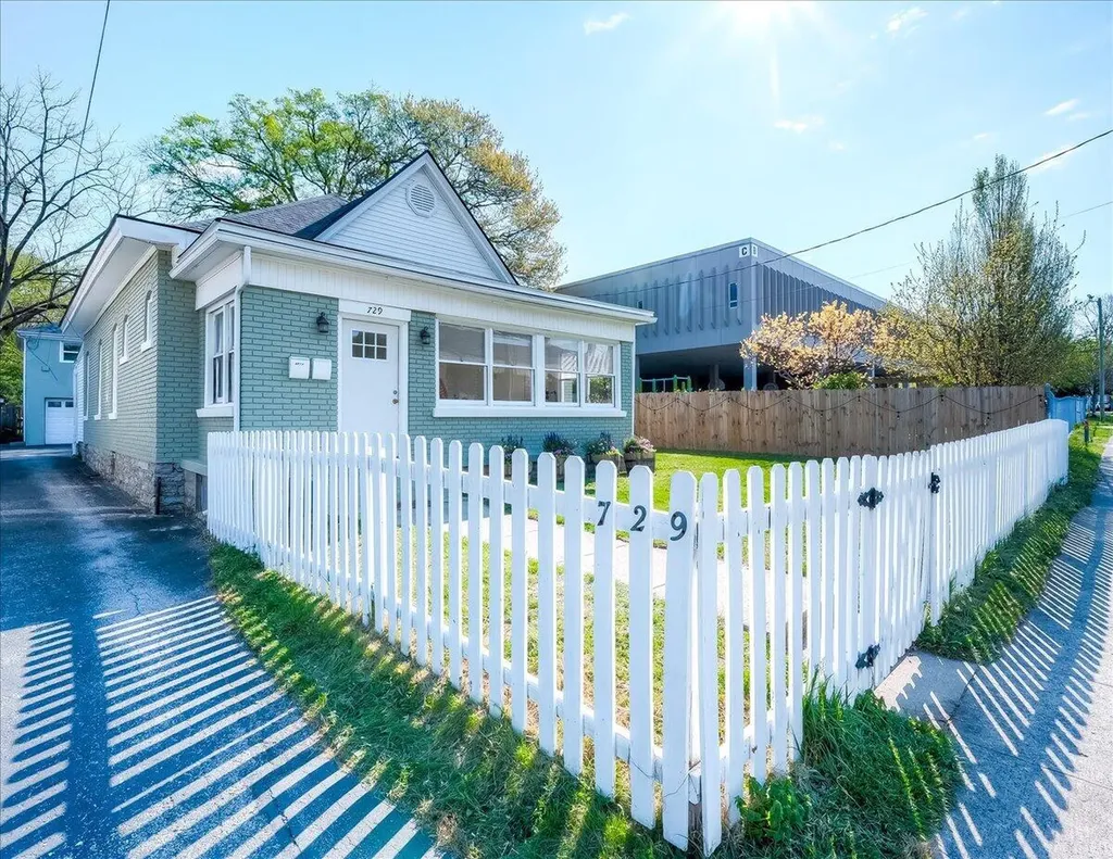 729 Hambrick Avenue Lexington KY 40508