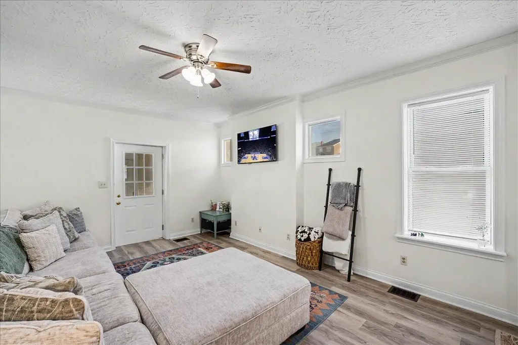 729 Hambrick Avenue Lexington KY 40508
