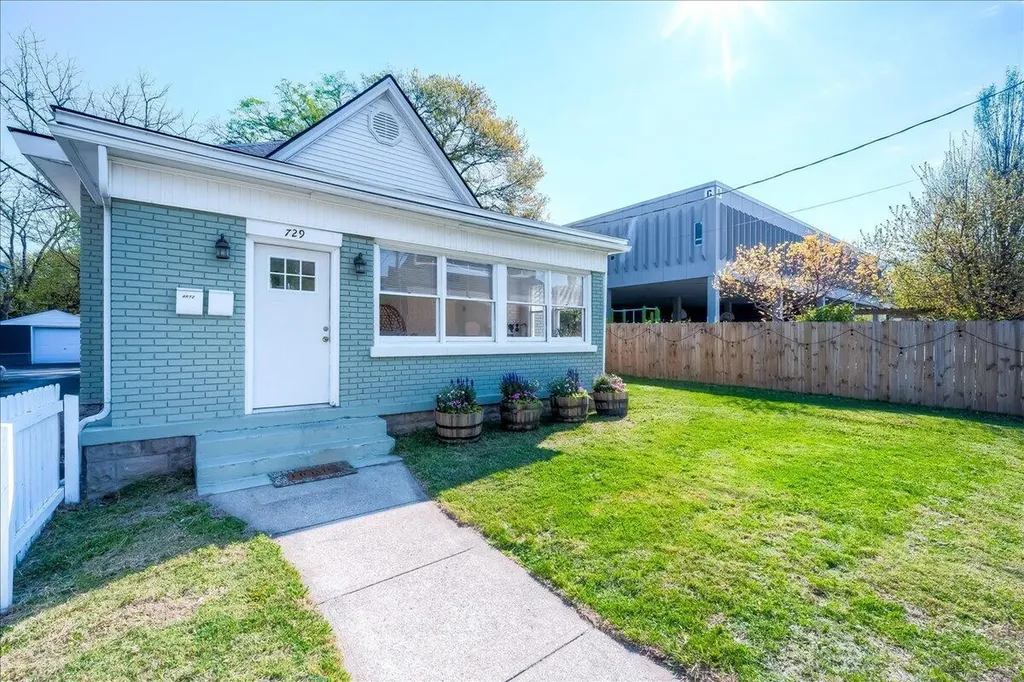 729 Hambrick Avenue Lexington KY 40508