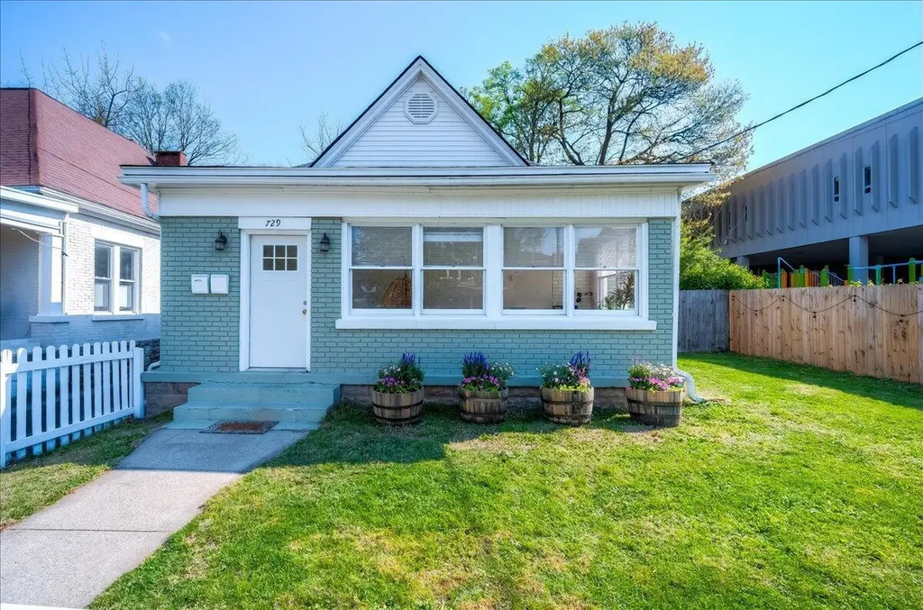 729 Hambrick Avenue Lexington KY 40508