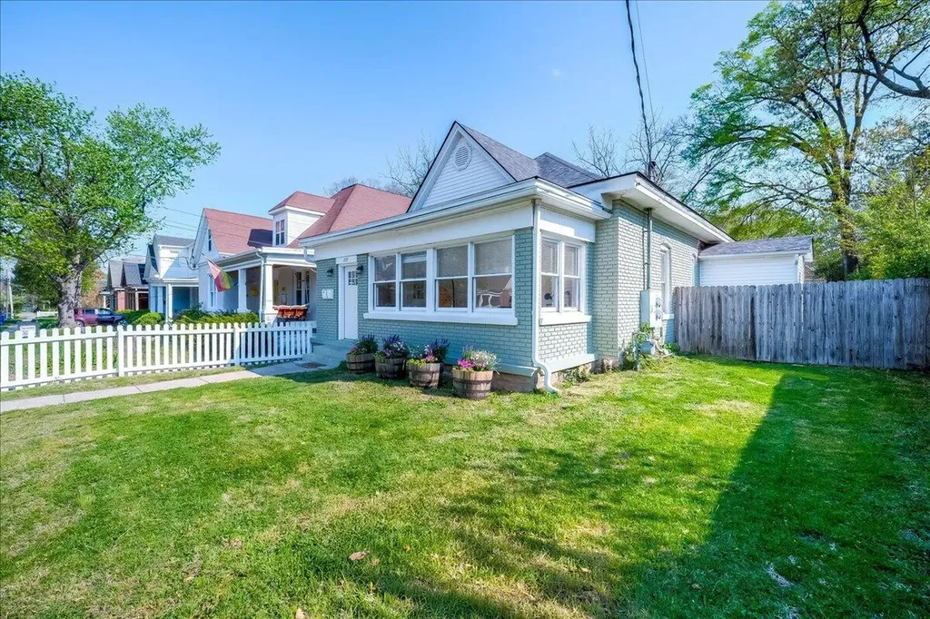 729 Hambrick Avenue Lexington KY 40508