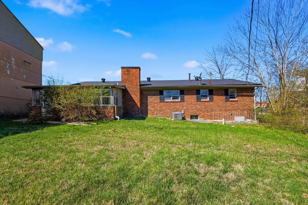 30 Halls Lane Stanton KY 40380