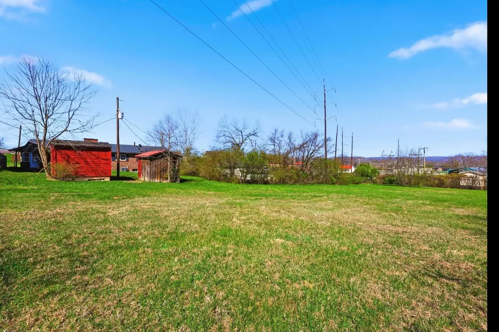 30 Halls Lane Stanton KY 40380
