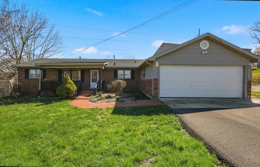 30 Halls Lane Stanton KY 40380