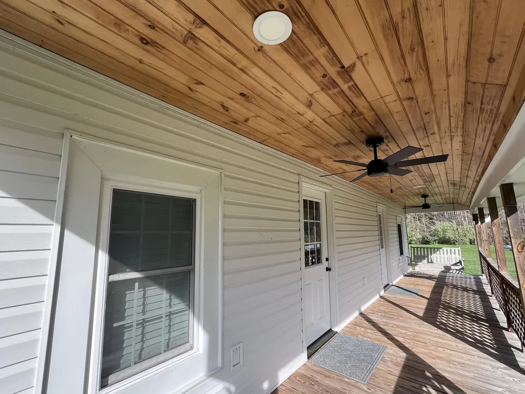 1604 Tiny Branch Frakes KY 40940