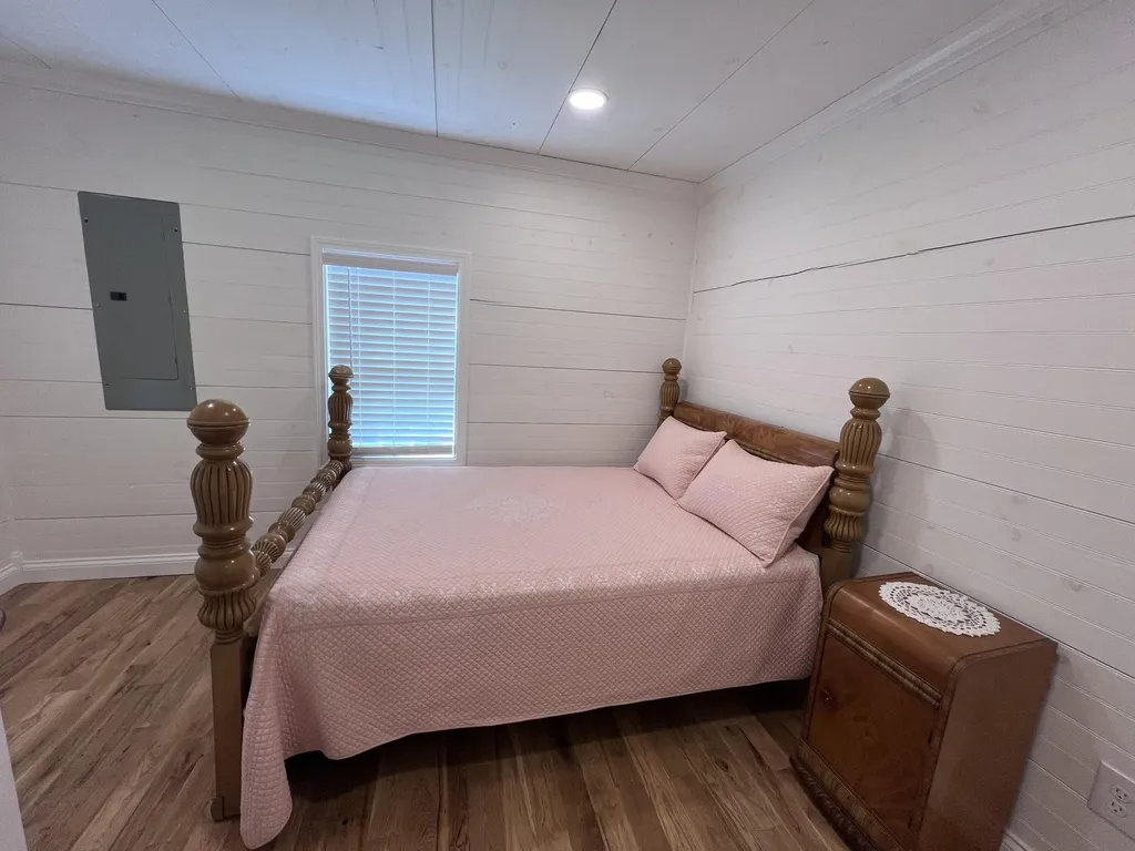 1604 Tiny Branch Frakes KY 40940